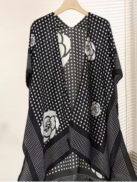 Silk Feeling Patterned Cape